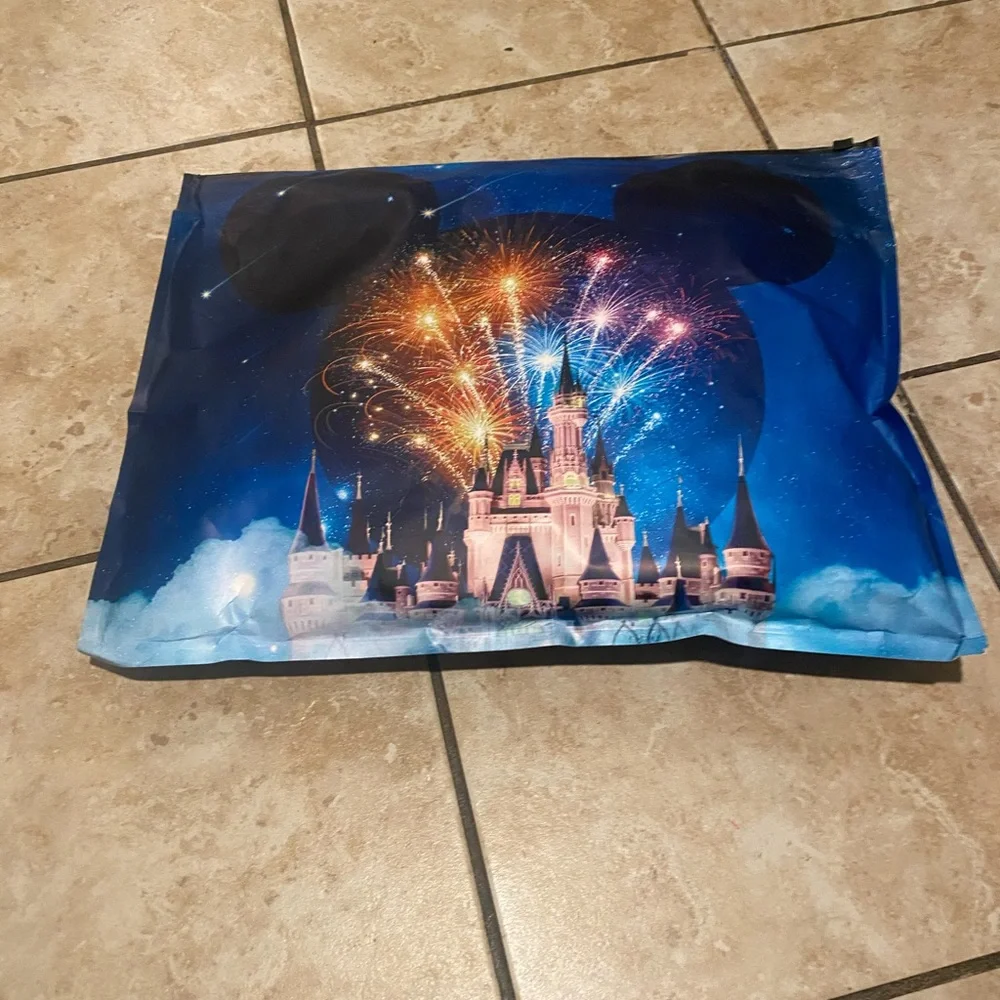 Disney Jacket size L (kids 14-16) - Picture 6 of 6